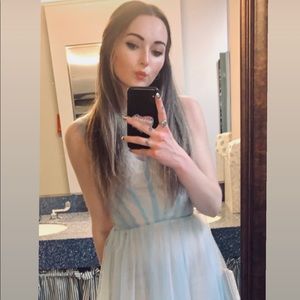 Meet your Posher, Hope